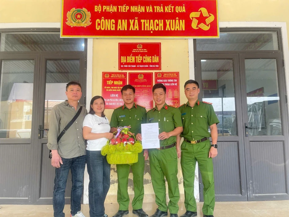 Cõng nam sinh qua rừng, đại úy trẻ chạy đua từng giây giành lại sự sống Cõng nam sinh qua rừng, đại úy trẻ chạy đua từng giây giành lại sự sống