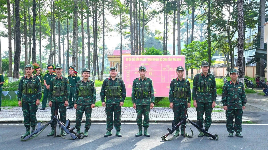 Cử nhân luật chính thức thành quân nhân, nối nghiệp ông ngoại Cử nhân luật chính thức thành quân nhân, nối nghiệp ông ngoại