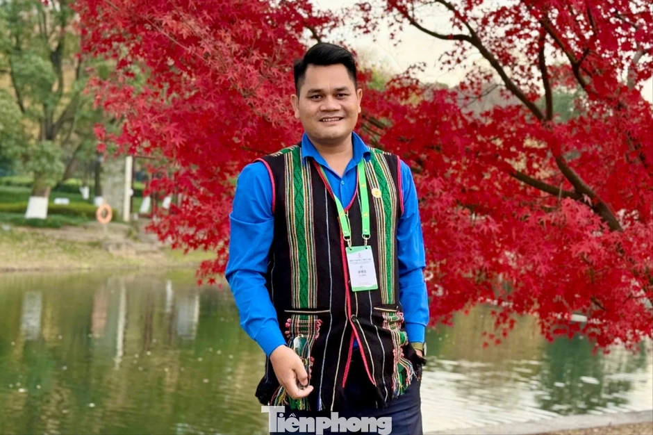 Cử tri trẻ Lâm Đồng kỳ vọng đại biểu gần dân, lắng nghe thanh niên Cử tri trẻ Lâm Đồng kỳ vọng đại biểu gần dân, lắng nghe thanh niên