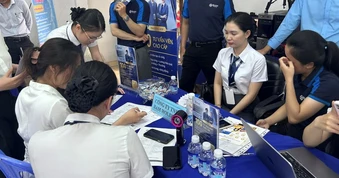 Cùng tấm bằng đại học, vì sao người có trải nghiệm dễ tìm việc làm hơn?