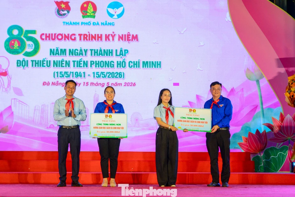 Đà Nẵng khen thưởng các tập thể, cá nhân xuất sắc trong công tác Đội Đà Nẵng khen thưởng các tập thể, cá nhân xuất sắc trong công tác Đội