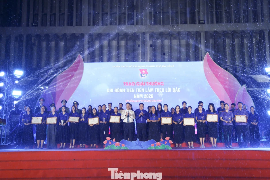 Đà Nẵng vinh danh Thanh niên tiên tiến làm theo lời Bác Đà Nẵng vinh danh Thanh niên tiên tiến làm theo lời Bác