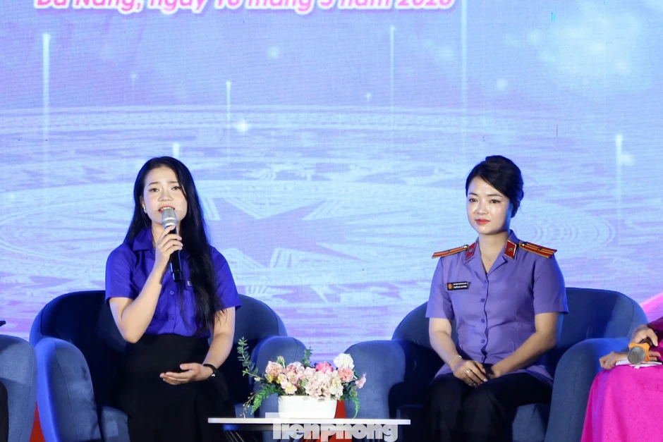 Đà Nẵng vinh danh Thanh niên tiên tiến làm theo lời Bác Đà Nẵng vinh danh Thanh niên tiên tiến làm theo lời Bác
