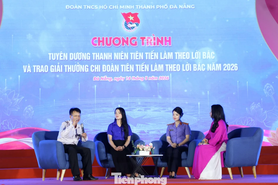 Đà Nẵng vinh danh Thanh niên tiên tiến làm theo lời Bác Đà Nẵng vinh danh Thanh niên tiên tiến làm theo lời Bác