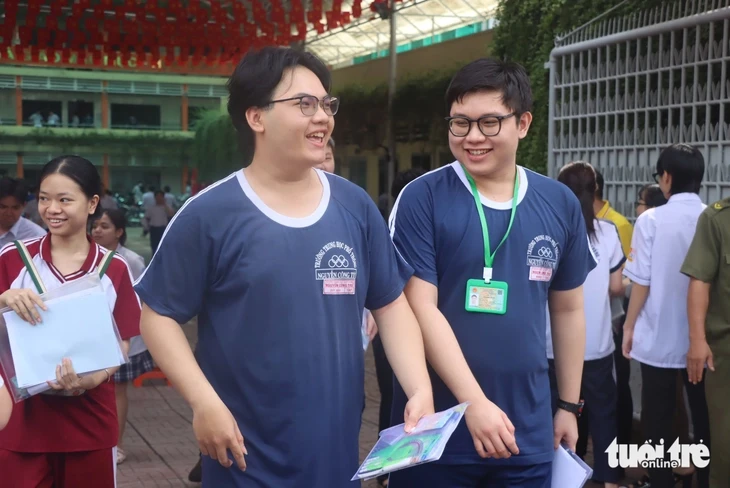 Đã nhắc mà vẫn sai, dân mạng 'ối dồi ôi' với sĩ tử 2K8 thi môn lịch sử: Campuchia sao lại ở châu Mỹ? Đã nhắc mà vẫn sai, dân mạng 'ối dồi ôi' với sĩ tử 2K8 thi môn lịch sử: Campuchia sao lại ở châu Mỹ?