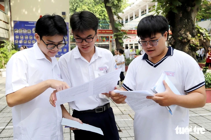 Đã nhắc mà vẫn sai, dân mạng 'ối dồi ôi' với sĩ tử 2K8 thi môn lịch sử: Campuchia sao lại ở châu Mỹ? Đã nhắc mà vẫn sai, dân mạng 'ối dồi ôi' với sĩ tử 2K8 thi môn lịch sử: Campuchia sao lại ở châu Mỹ?