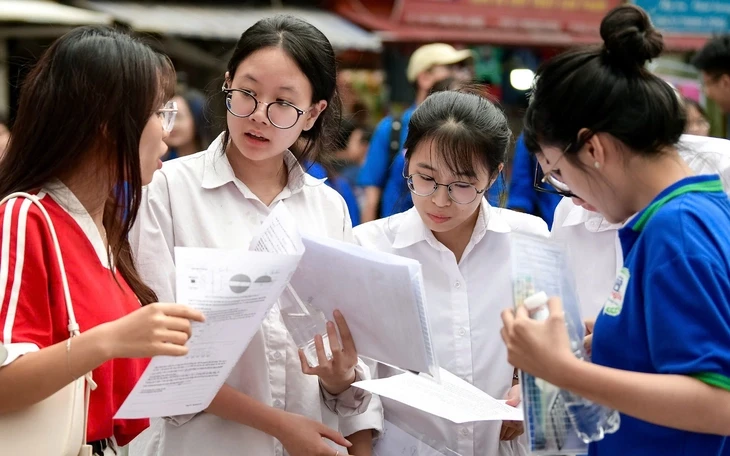 Đã nhắc mà vẫn sai, dân mạng 'ối dồi ôi' với sĩ tử 2K8 thi môn lịch sử: Campuchia sao lại ở châu Mỹ? Đã nhắc mà vẫn sai, dân mạng 'ối dồi ôi' với sĩ tử 2K8 thi môn lịch sử: Campuchia sao lại ở châu Mỹ?