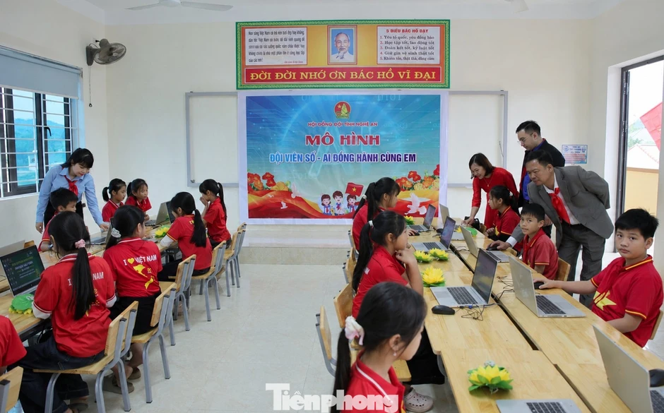 Dấu ấn thanh niên Nghệ An trong phát triển kinh tế, xã hội của tỉnh Dấu ấn thanh niên Nghệ An trong phát triển kinh tế, xã hội của tỉnh