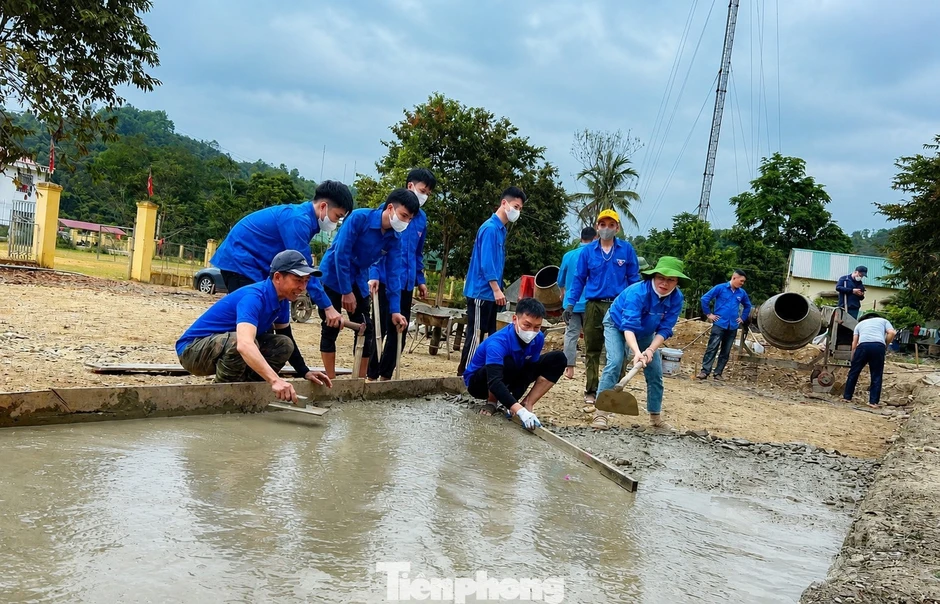 Dấu ấn thanh niên Nghệ An trong phát triển kinh tế, xã hội của tỉnh Dấu ấn thanh niên Nghệ An trong phát triển kinh tế, xã hội của tỉnh