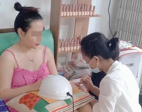 Đẹp thì có đẹp nhưng làm nail sao cho an toàn? Đẹp thì có đẹp nhưng làm nail sao cho an toàn?