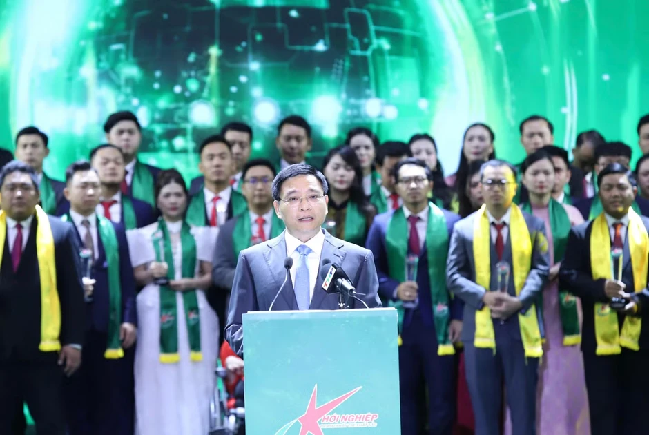 Doanh nhân trẻ phải dám cạnh tranh, dẫn dắt thị trường Doanh nhân trẻ phải dám cạnh tranh, dẫn dắt thị trường