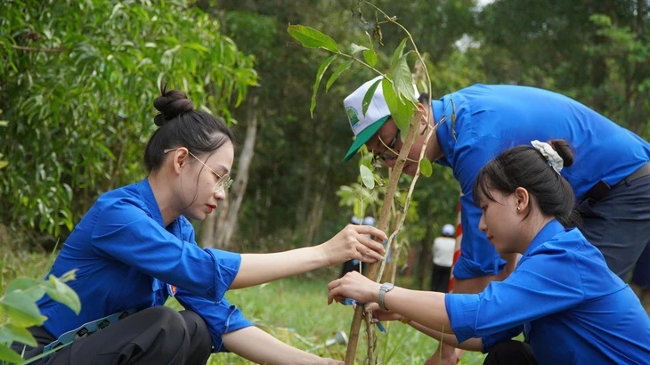 Đồng Tháp kêu gọi người dân phân loại rác và giảm đồ dùng nhựa Đồng Tháp kêu gọi người dân phân loại rác và giảm đồ dùng nhựa