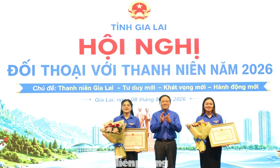 Du lịch Gia Lai như 'công chúa ngủ trong rừng', cần người trẻ phát huy đóng góp Du lịch Gia Lai như 'công chúa ngủ trong rừng', cần người trẻ phát huy đóng góp