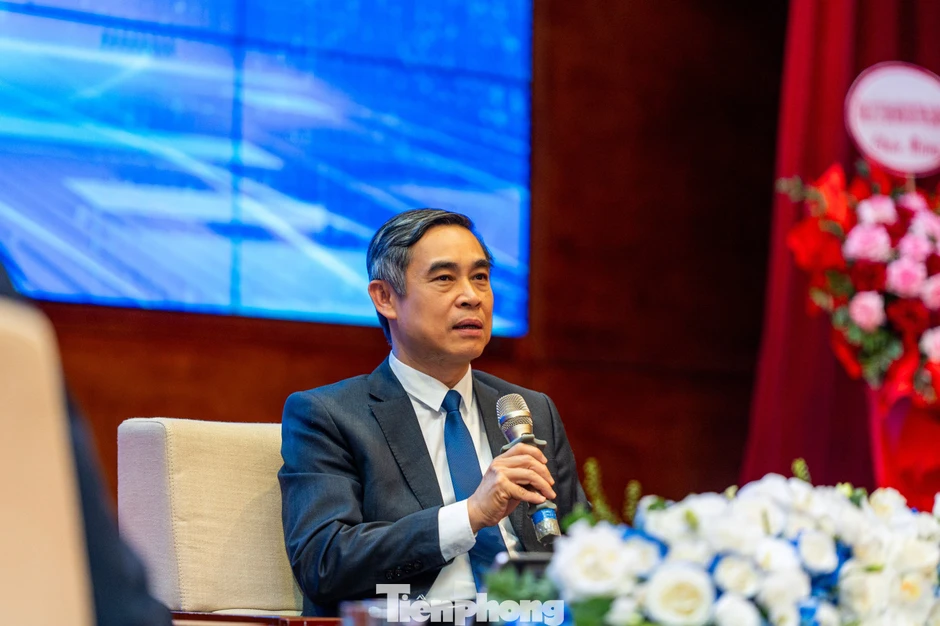 Đưa tổ chức Đoàn trở thành cái nôi rèn luyện nguồn lực cho Đảng Đưa tổ chức Đoàn trở thành cái nôi rèn luyện nguồn lực cho Đảng