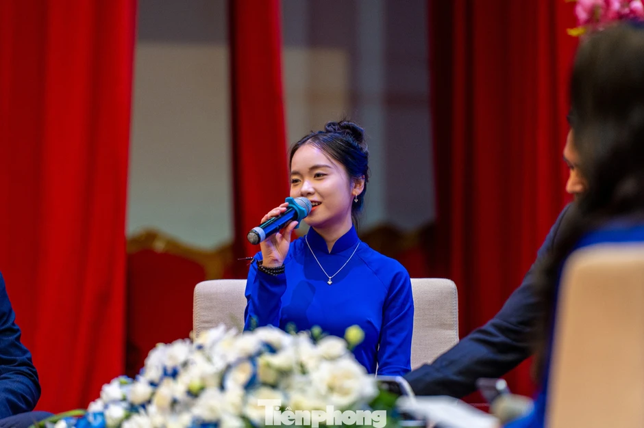 Đưa tổ chức Đoàn trở thành cái nôi rèn luyện nguồn lực cho Đảng Đưa tổ chức Đoàn trở thành cái nôi rèn luyện nguồn lực cho Đảng