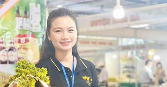 Đưa trầm hương ra biển lớn