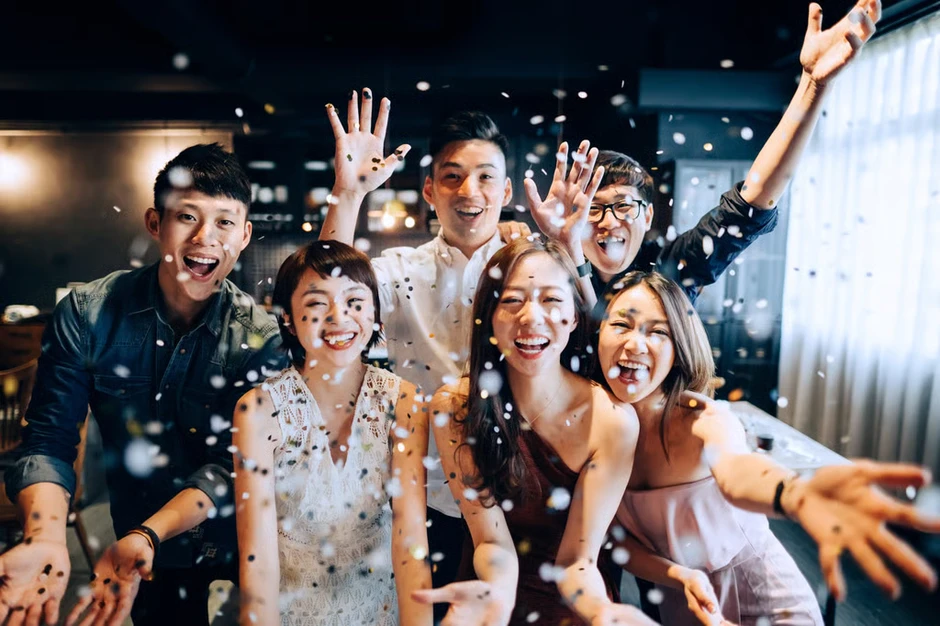 Dùng ứng dụng hẹn hò để tìm việc, lên trang tuyển dụng tìm bạn đời Dùng ứng dụng hẹn hò để tìm việc, lên trang tuyển dụng tìm bạn đời