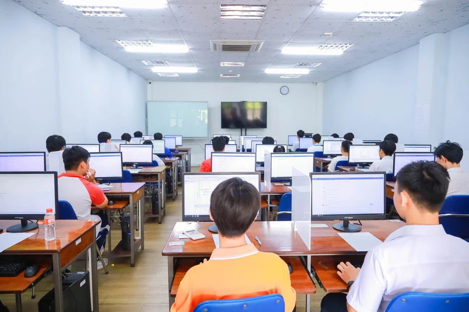 Gần 900 thí sinh khu vực phía Nam thi Tin học trẻ toàn quốc