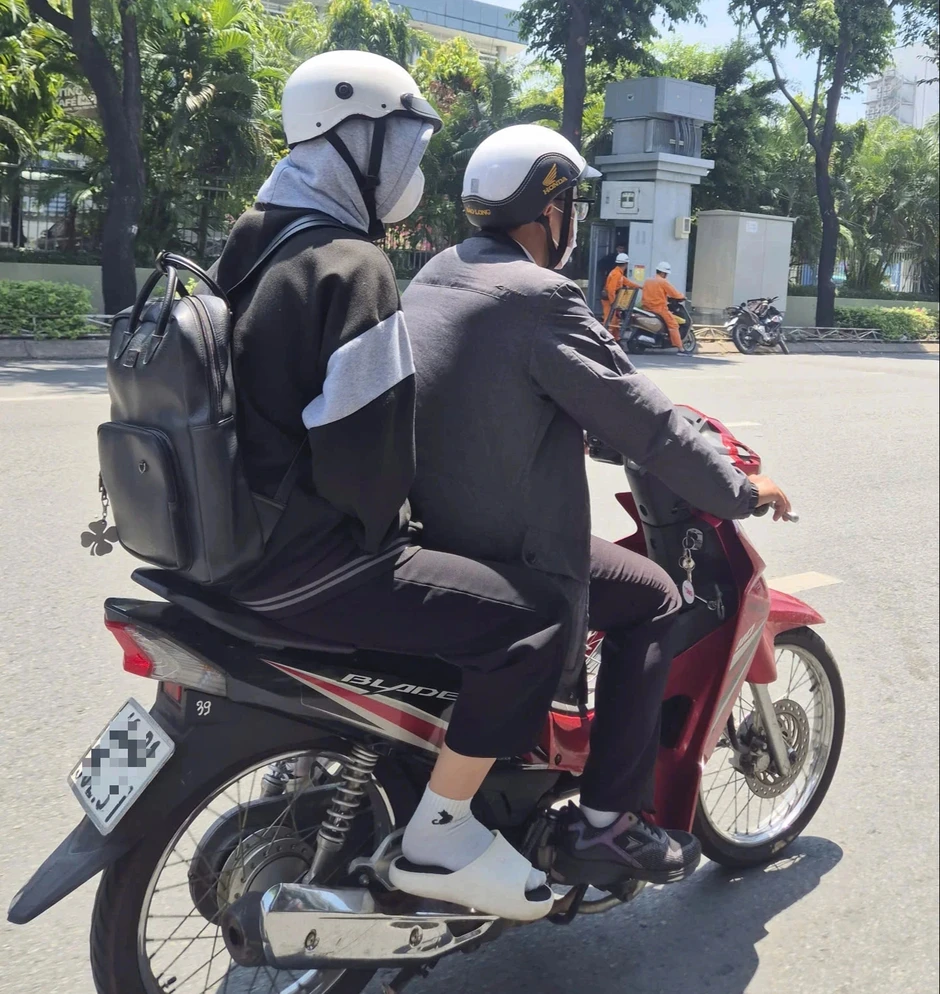 Giá xăng cao, 'đi chung xe' bỗng nên hot trở lại
