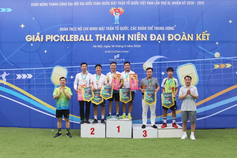 Giải pickleball thanh niên 'Đại đoàn kết' chào mừng thành công Đại hội MTTQ Việt Nam Giải pickleball thanh niên 'Đại đoàn kết' chào mừng thành công Đại hội MTTQ Việt Nam