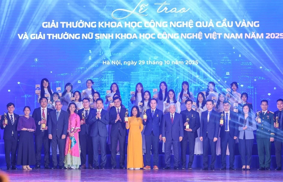 Giải thưởng Khoa học công nghệ Quả Cầu Vàng có quy chế mới Giải thưởng Khoa học công nghệ Quả Cầu Vàng có quy chế mới