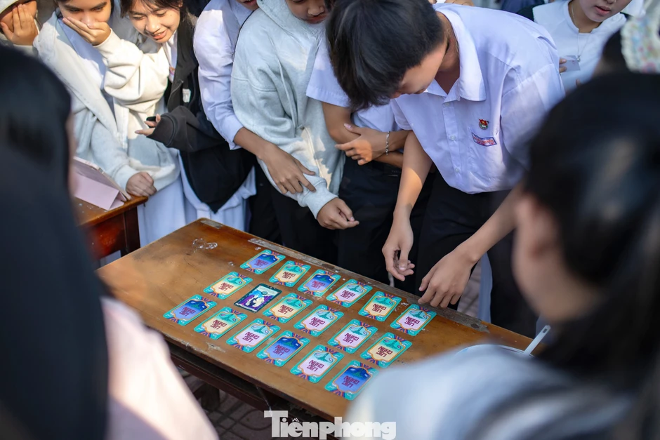 Giúp gen Z nhỏ to chuyện khó nói Giúp gen Z nhỏ to chuyện khó nói