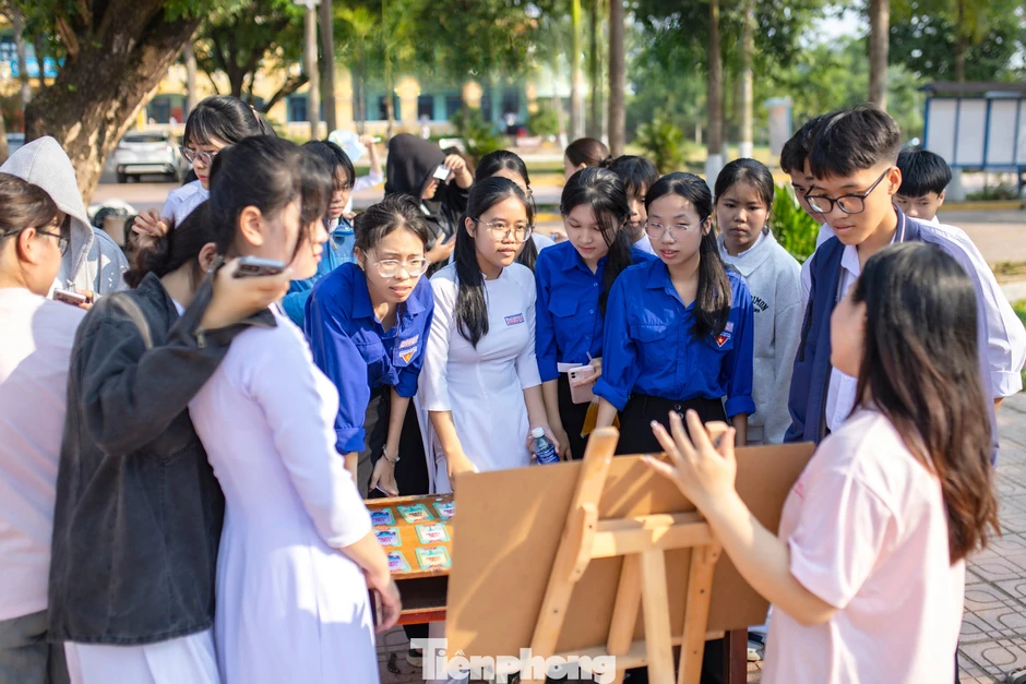 Giúp gen Z nhỏ to chuyện khó nói Giúp gen Z nhỏ to chuyện khó nói