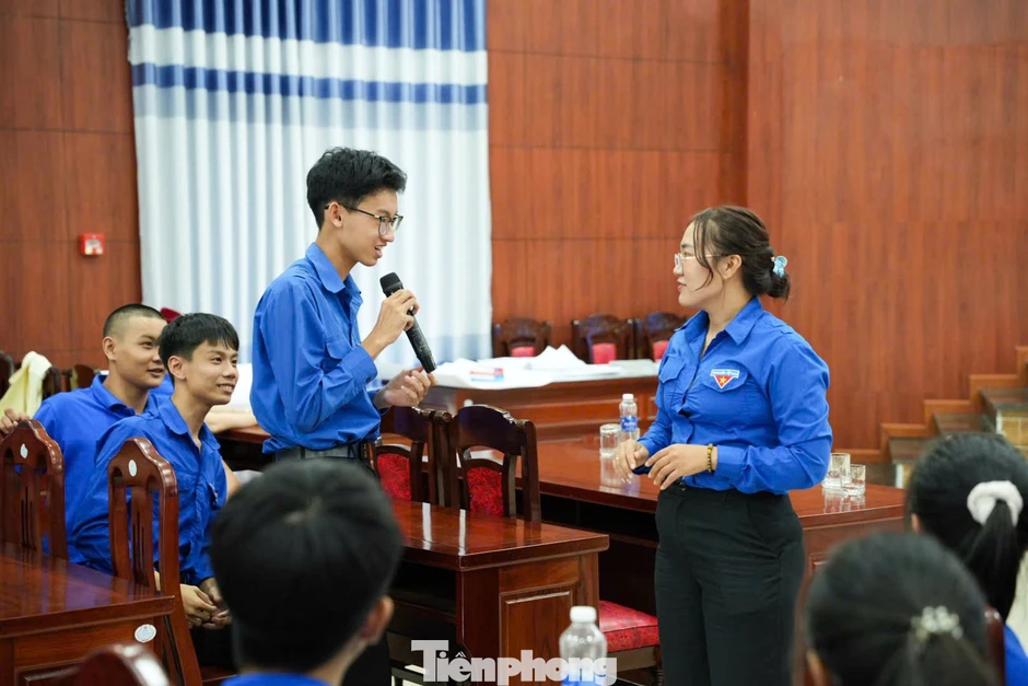Giúp thanh thiếu niên Đà Nẵng ‘tự vệ’ trên không gian số Giúp thanh thiếu niên Đà Nẵng ‘tự vệ’ trên không gian số