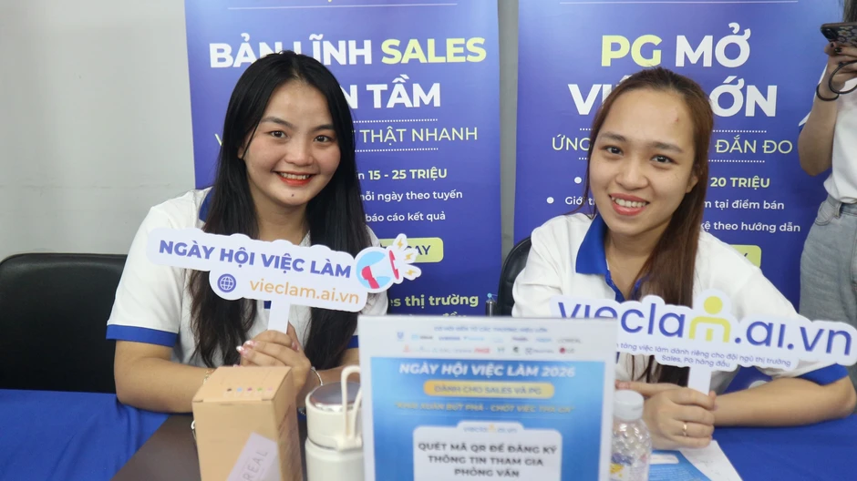 Hàng loạt việc làm cần tuyển gấp, thu nhập hơn 20 triệu đồng/tháng Hàng loạt việc làm cần tuyển gấp, thu nhập hơn 20 triệu đồng/tháng