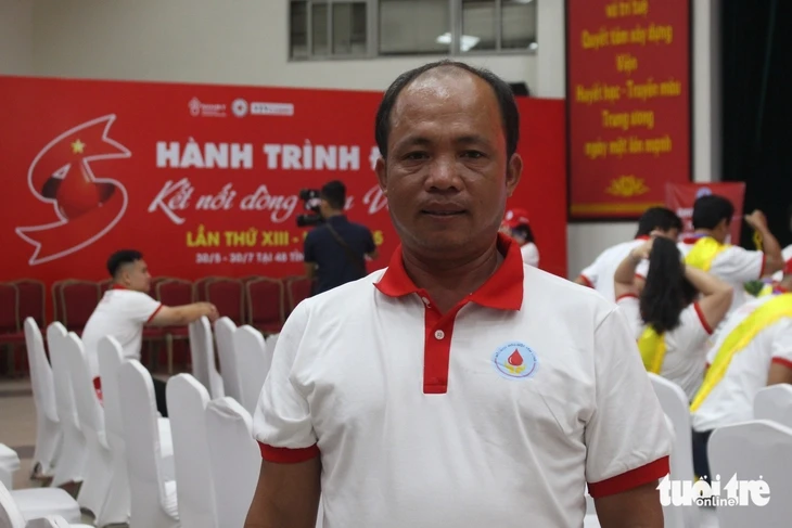 Hành trình thành 'ngân hàng máu sống' của chàng trai dân tộc Chăm Hành trình thành 'ngân hàng máu sống' của chàng trai dân tộc Chăm