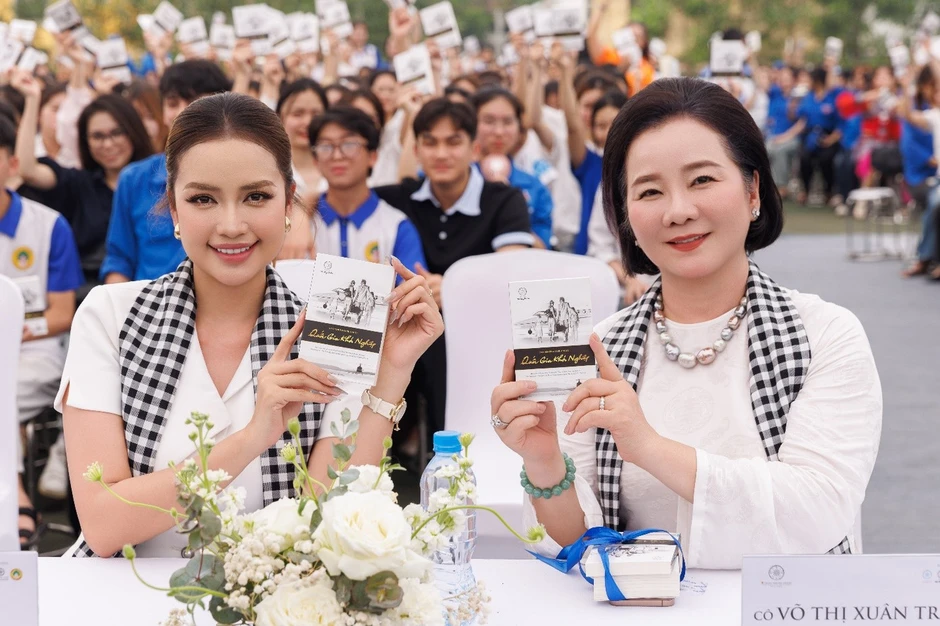 Hành trình Từ Trái Tim đánh thức khát vọng cho thanh niên nơi nguồn cội cách mạng Hành trình Từ Trái Tim đánh thức khát vọng cho thanh niên nơi nguồn cội cách mạng
