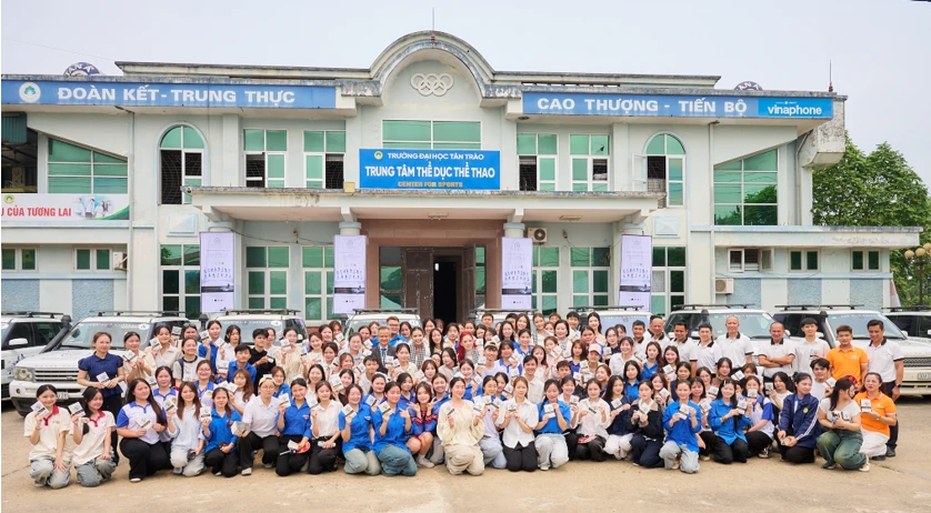 Hành trình Từ Trái Tim đánh thức khát vọng cho thanh niên nơi nguồn cội cách mạng Hành trình Từ Trái Tim đánh thức khát vọng cho thanh niên nơi nguồn cội cách mạng