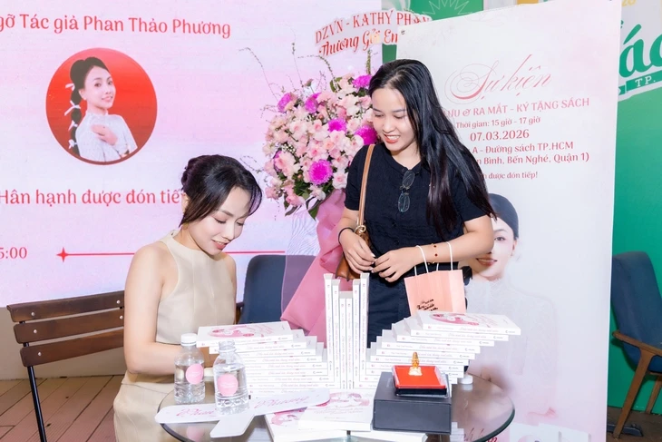 'Hiểu mình hơn, thương mình nhiều' nhắc người trẻ dừng lại để lắng nghe chính mình 'Hiểu mình hơn, thương mình nhiều' nhắc người trẻ dừng lại để lắng nghe chính mình