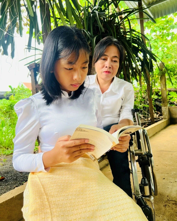 Học bổng chắp cánh ước mơ: Cô học trò Khmer nuôi giấc mơ làm công an