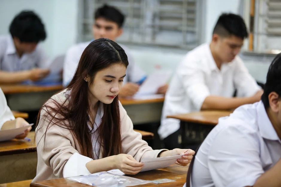 Học sinh 12 ôn thi đừng phạm 4 lỗi này… Học sinh 12 ôn thi đừng phạm 4 lỗi này…