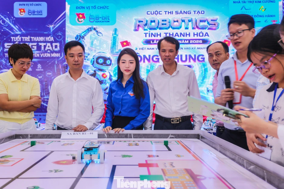 Học sinh Thanh Hóa tranh tài Robotics, khát vọng làm chủ công nghệ Học sinh Thanh Hóa tranh tài Robotics, khát vọng làm chủ công nghệ