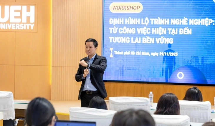 'Hội chứng sợ nghe điện thoại': Luyện cách nào cho... bớt sợ?
