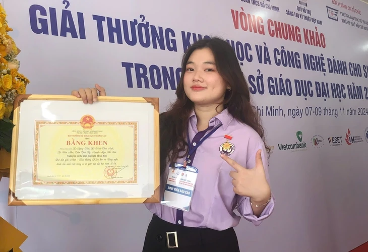 'Hội chứng sợ nghe điện thoại': Luyện cách nào cho... bớt sợ?