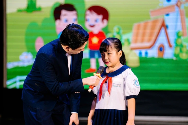 Hơn 1 tỉ đồng chăm lo trẻ em tại ngày hội thiếu nhi Hơn 1 tỉ đồng chăm lo trẻ em tại ngày hội thiếu nhi