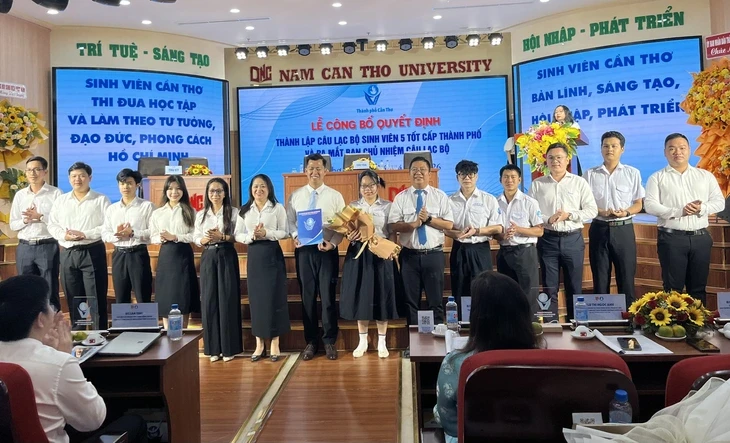 Hơn 4.000 thanh niên Cần Thơ đạt Sinh viên 5 tốt, làm lợi cho cộng đồng hơn 10 tỉ đồng Hơn 4.000 thanh niên Cần Thơ đạt Sinh viên 5 tốt, làm lợi cho cộng đồng hơn 10 tỉ đồng