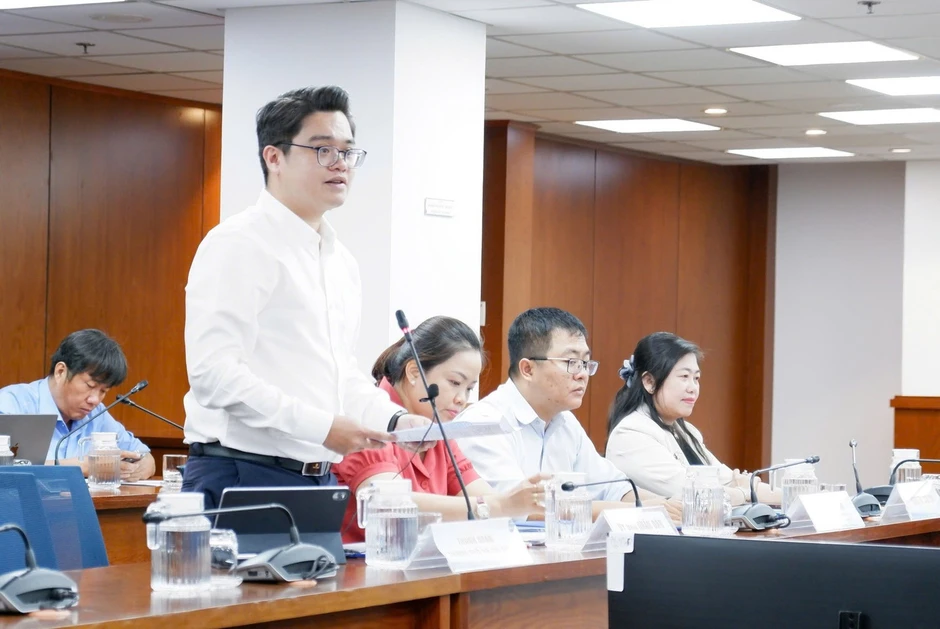 Hơn 8.000 sinh viên tham gia đội hình thanh niên tình nguyện chuyển đổi số tại TPHCM Hơn 8.000 sinh viên tham gia đội hình thanh niên tình nguyện chuyển đổi số tại TPHCM