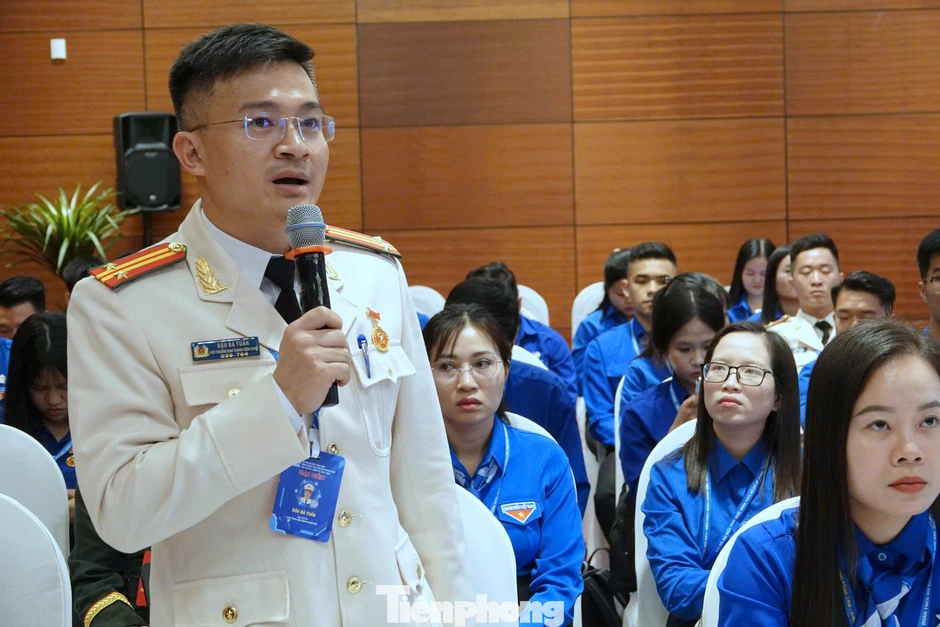 Hướng về cơ sở để đổi mới nội dung, phương thức hoạt động của Đoàn Hướng về cơ sở để đổi mới nội dung, phương thức hoạt động của Đoàn
