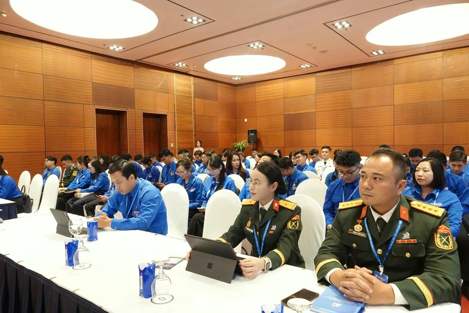 Hướng về cơ sở để đổi mới nội dung, phương thức hoạt động của Đoàn Hướng về cơ sở để đổi mới nội dung, phương thức hoạt động của Đoàn