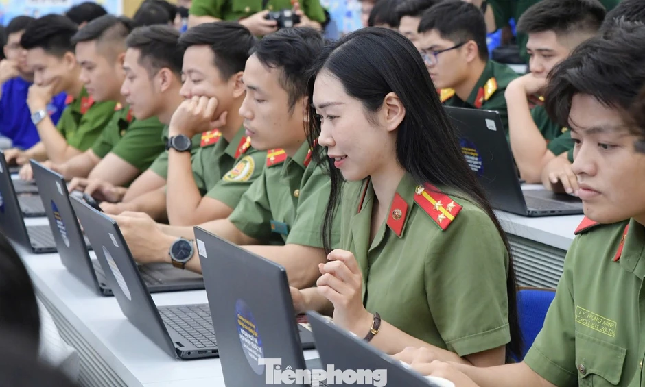Khởi động cuộc thi Olympic tiếng Anh dành cho cán bộ trẻ năm 2026 Khởi động cuộc thi Olympic tiếng Anh dành cho cán bộ trẻ năm 2026