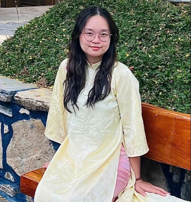 Không ôn luyện ở trung tâm, nữ sinh đạt IELTS 8.0 ngay lần thi đầu tiên Không ôn luyện ở trung tâm, nữ sinh đạt IELTS 8.0 ngay lần thi đầu tiên