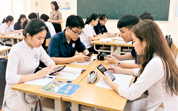 Không thể giao trẻ em cho mạng xã hội: Nảy sinh bạo lực học đường Không thể giao trẻ em cho mạng xã hội: Nảy sinh bạo lực học đường