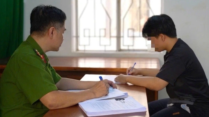 Không thể giao trẻ em cho mạng xã hội: Vòng xoáy từ mạng ảo ra đời thực Không thể giao trẻ em cho mạng xã hội: Vòng xoáy từ mạng ảo ra đời thực
