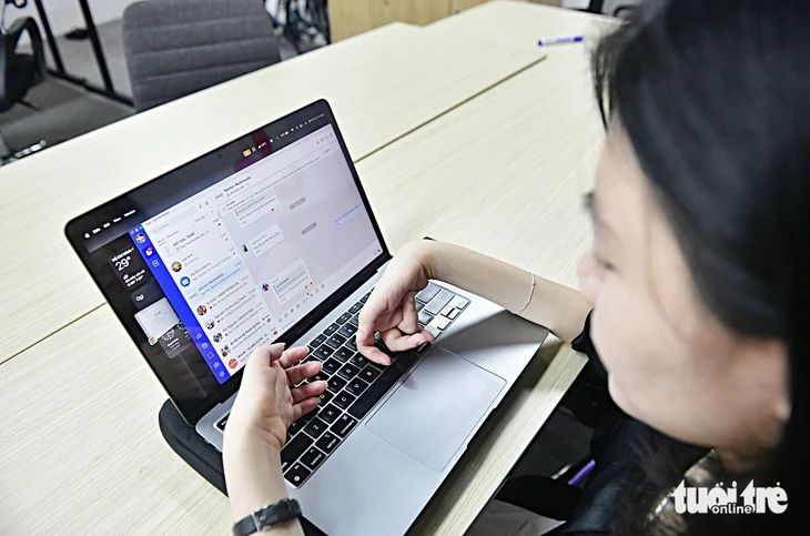 Khuyết tật nhưng không ở lại phía sau: Cô gái nhiều tự ti trở thành nữ chuyên viên đặc biệt Khuyết tật nhưng không ở lại phía sau: Cô gái nhiều tự ti trở thành nữ chuyên viên đặc biệt