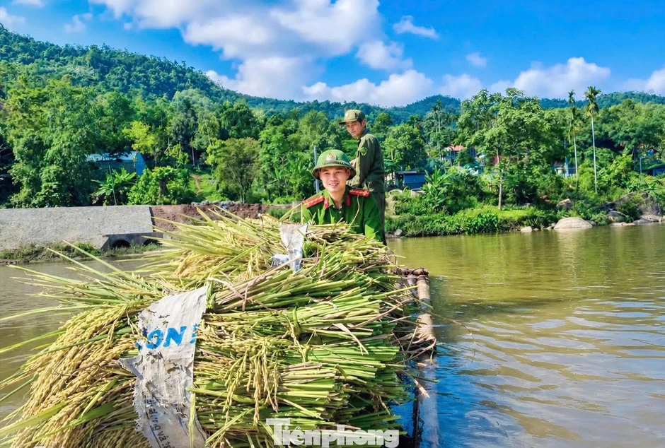 Lá 'đơn' nguệch ngoạc, sai chính tả của lão nông khiến cán bộ công an xúc động Lá 'đơn' nguệch ngoạc, sai chính tả của lão nông khiến cán bộ công an xúc động