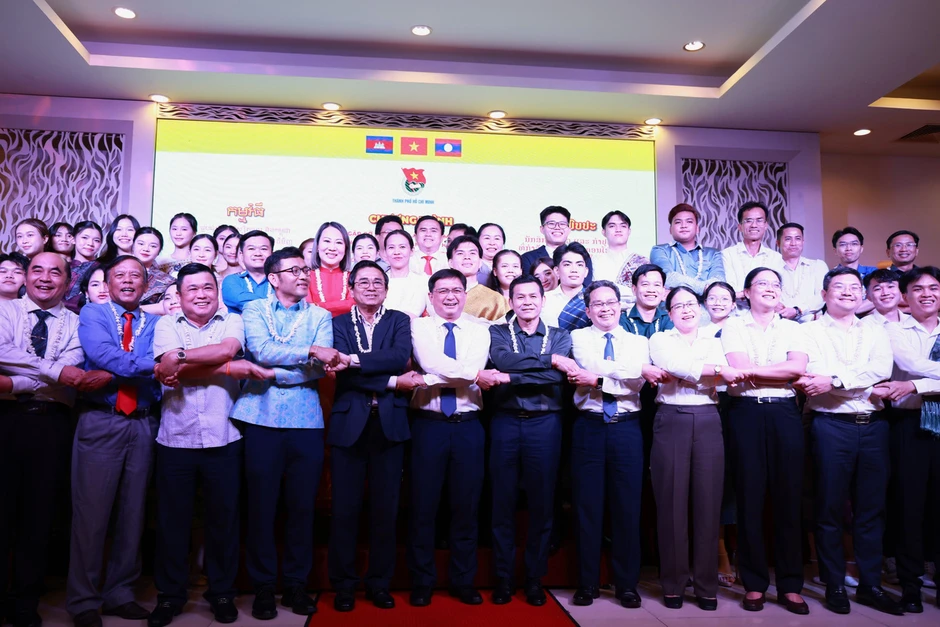 Lãnh đạo TPHCM chúc Tết cổ truyền sinh viên Lào, Campuchia Lãnh đạo TPHCM chúc Tết cổ truyền sinh viên Lào, Campuchia